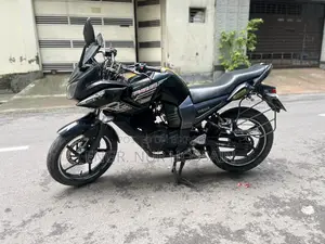 Yamaha 2015 Black