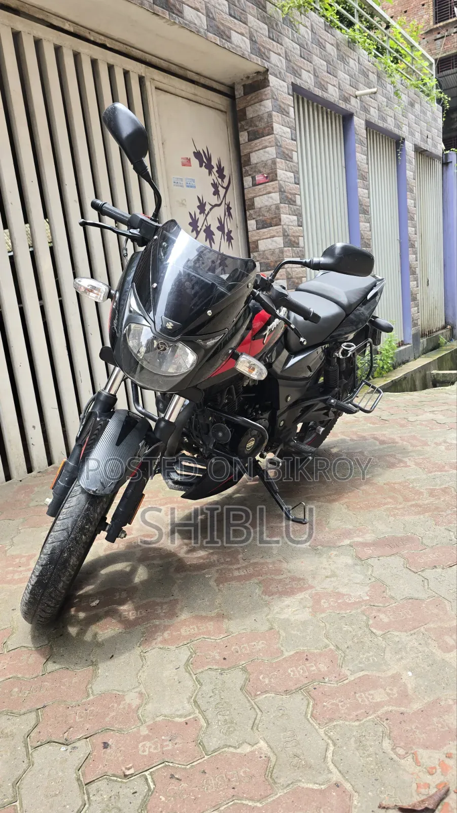 Bajaj Pulsar 150 2022 Red