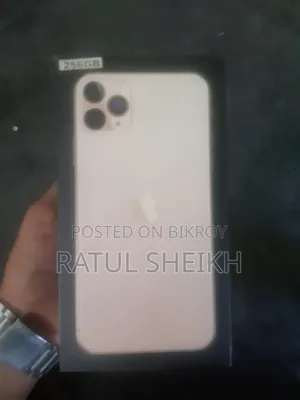New Apple iPhone 11 Pro Max 256 GB Gold