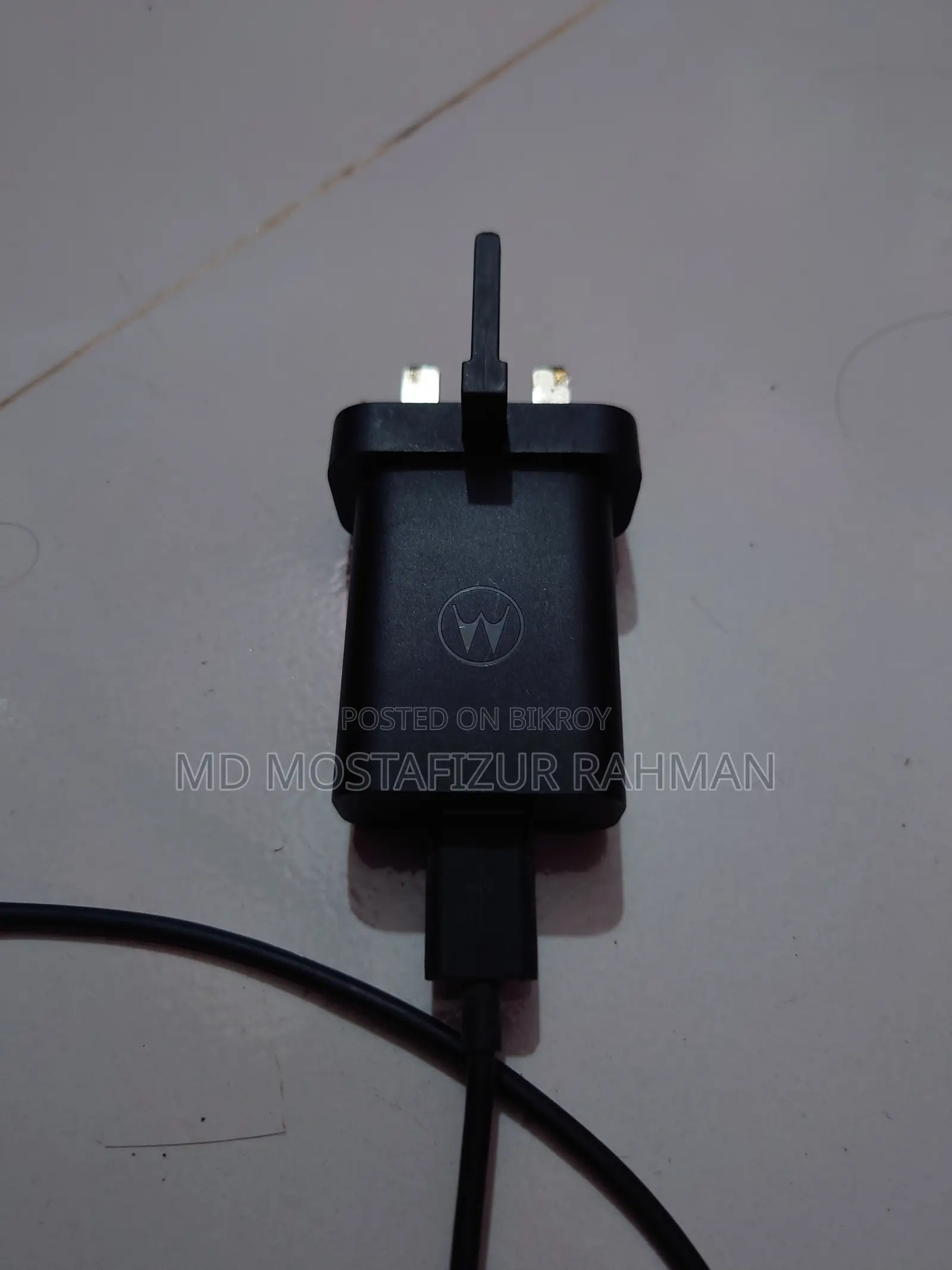 মোটোলোরা অরিজিনাল ২০ডব্লিউ চার্জার