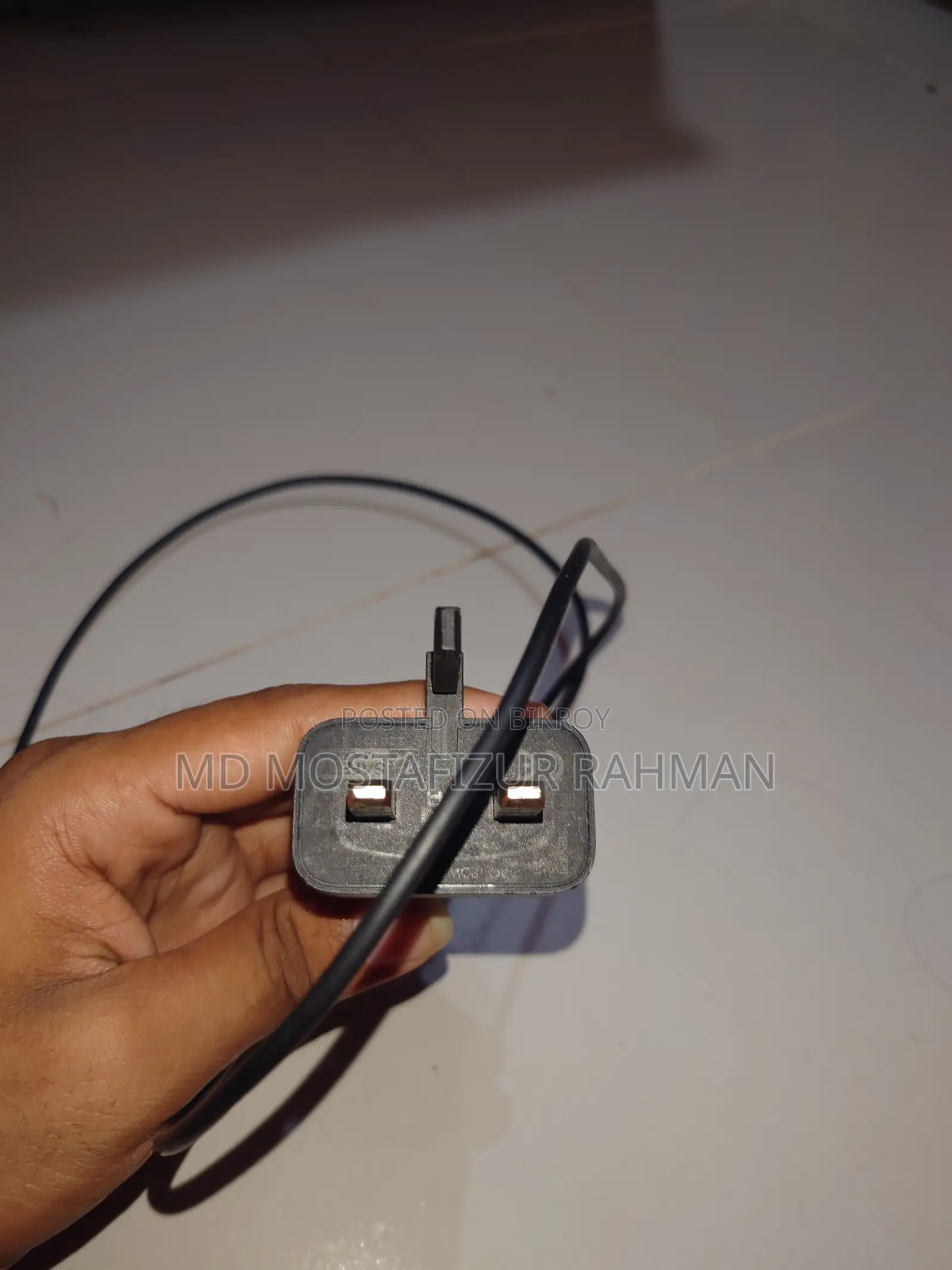 মোটোলোরা অরিজিনাল ২০ডব্লিউ চার্জার