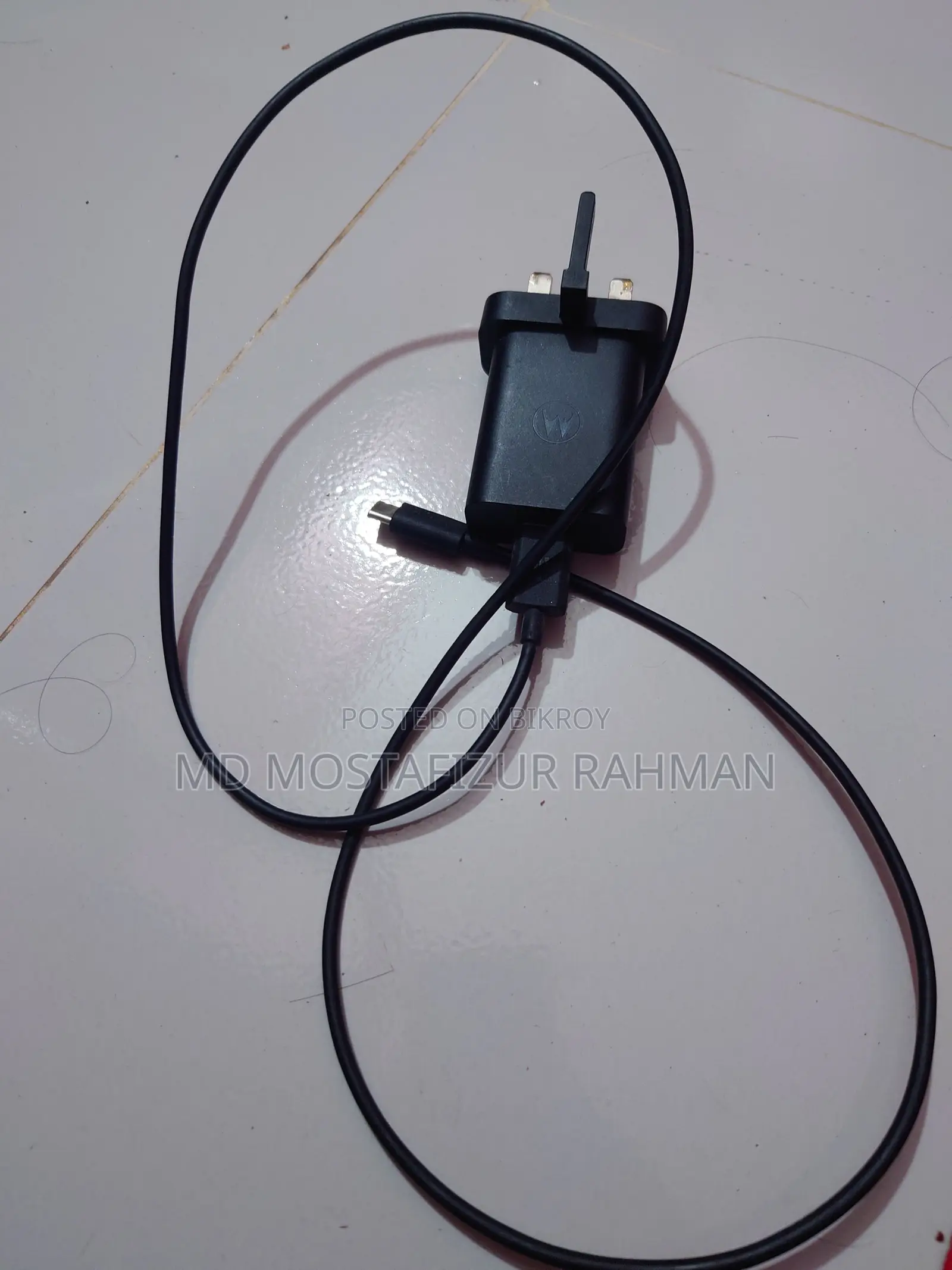 মোটোলোরা অরিজিনাল ২০ডব্লিউ চার্জার