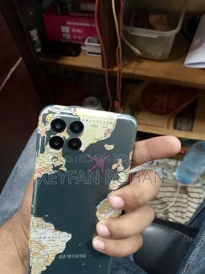স্যামসাং গ্যালাক্সি এম৩৩ ৫জি ১২৮ জিবি হোয়াইট