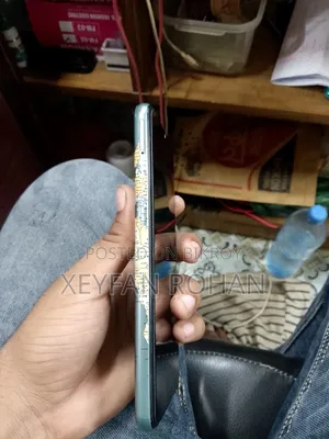 স্যামসাং গ্যালাক্সি এম৩৩ ৫জি ১২৮ জিবি হোয়াইট