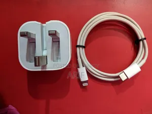 আইফোন ১৩ চার্জার অরিজিনাল