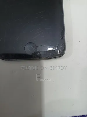 অ্যাপল ১৬ জিবি ব্ল্যাক