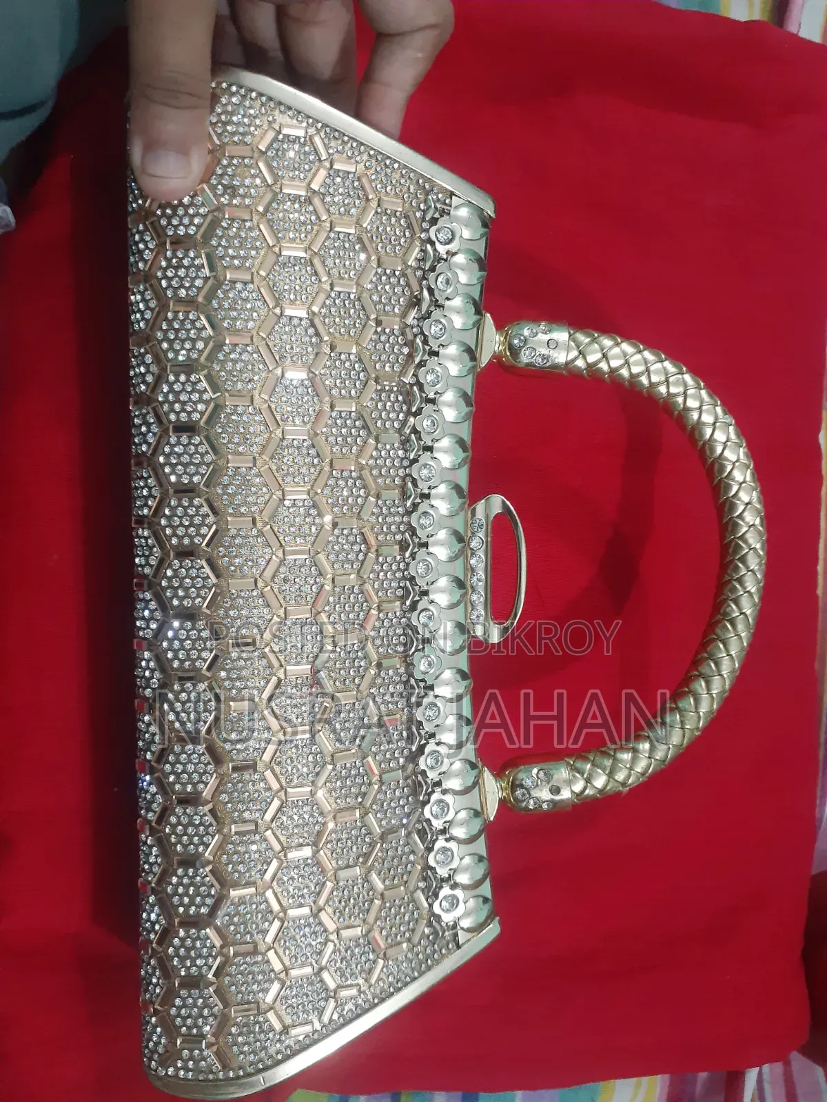 মহিলাদের জন্য বিয়ের পণ্য