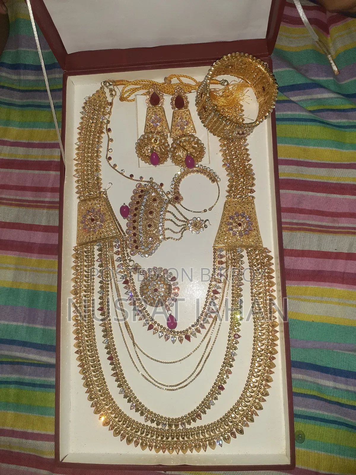 মহিলাদের জন্য বিয়ের পণ্য