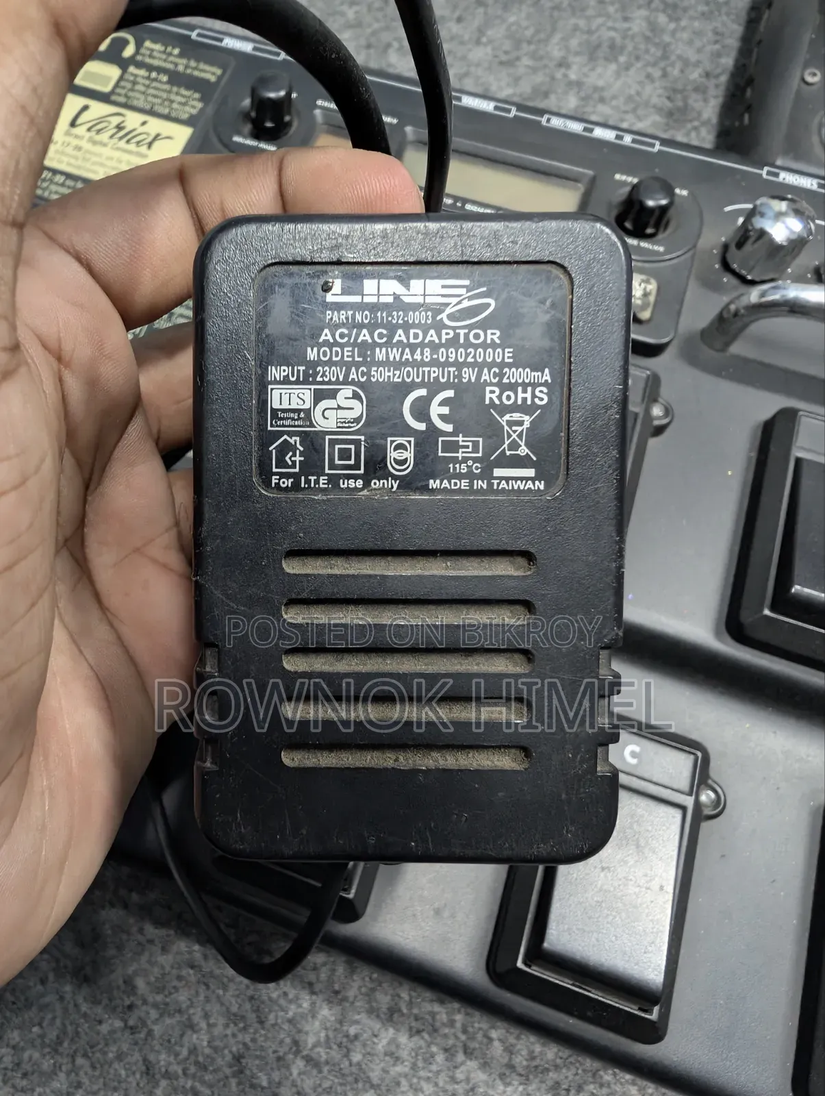 Line 6 Pod XT Live With Original Adapter, Bag and USB Cable