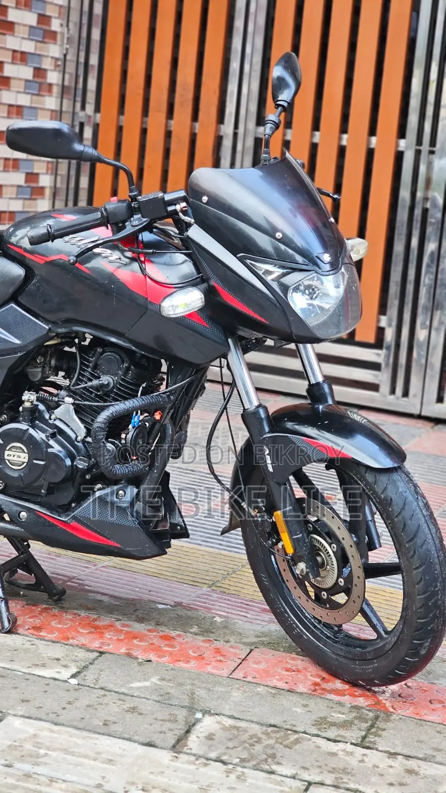 Bajaj Pulsar 150 2023 Black