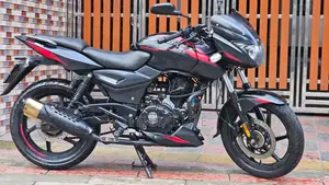 Bajaj Pulsar 150 2023 Black