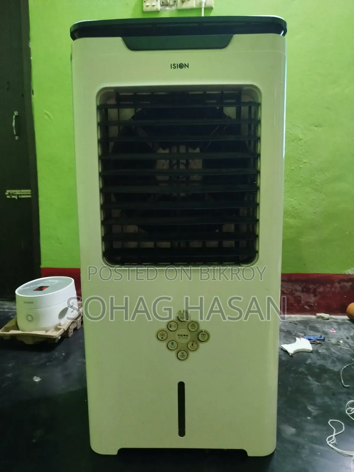 ভীষণ এয়ার কুলার