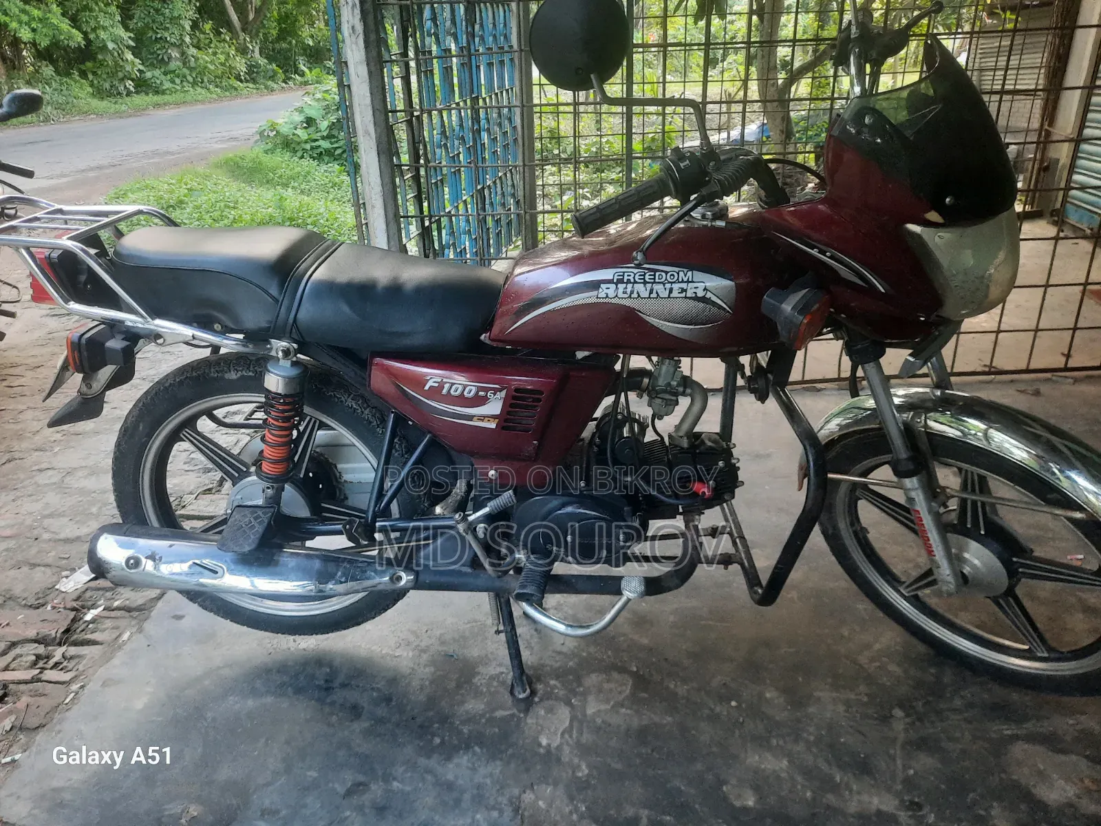 নতুন রানার এফ ১০০ - ৬এ ২০২২ লাল