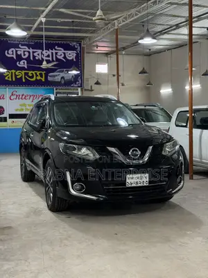 নিসান এক্স-ট্রেইল ২.০ হাইব্রিড এফডব্লিউডি ২০১৫ ব্ল্যাক
