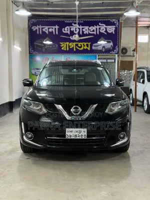 নিসান এক্স-ট্রেইল ২.০ হাইব্রিড এফডব্লিউডি ২০১৫ ব্ল্যাক