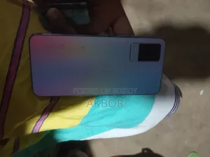 Vivo V21 128 GB Gray