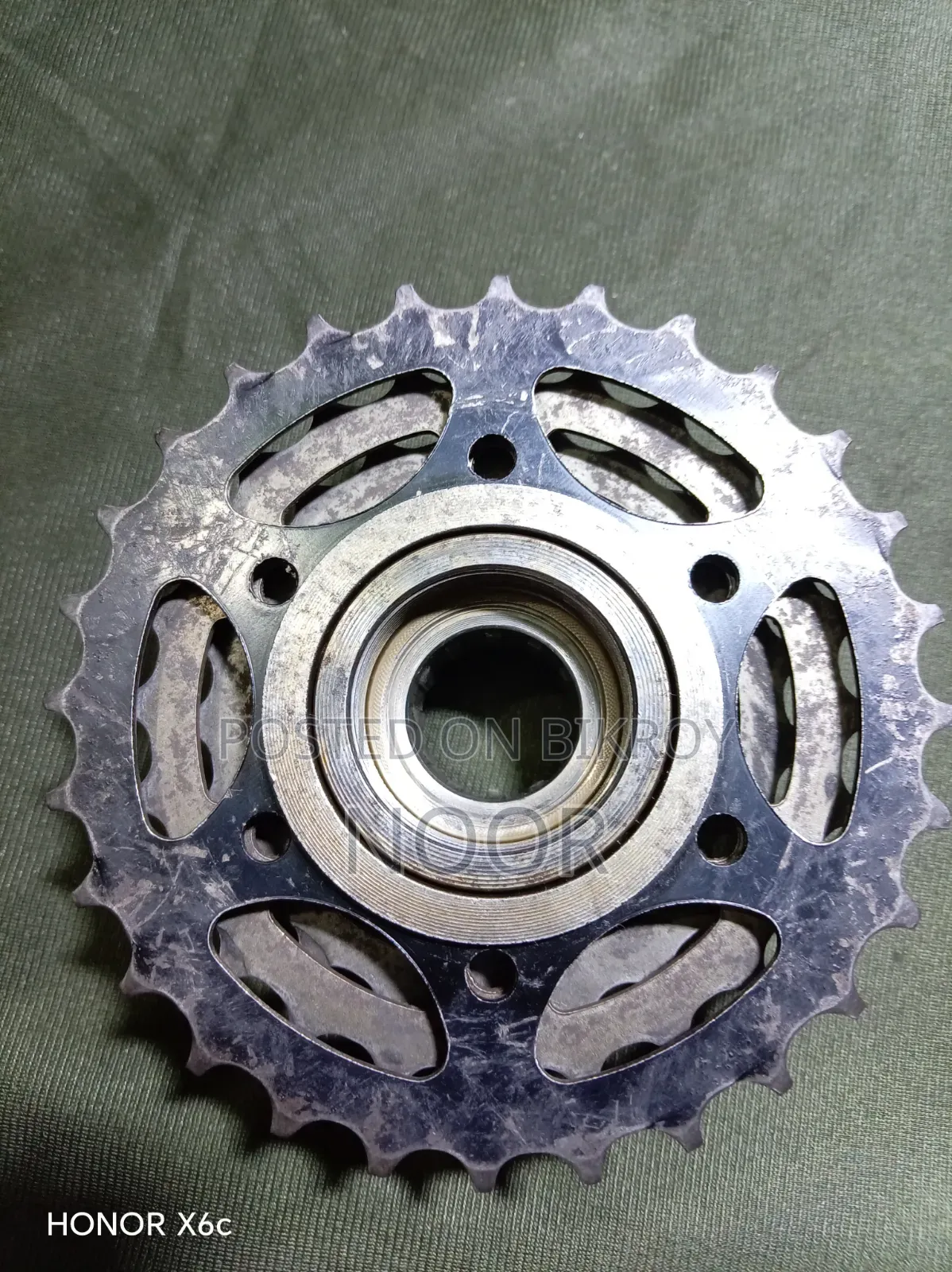 10 Months Used Freewheel 8 Speed (3 Teeth Broken)