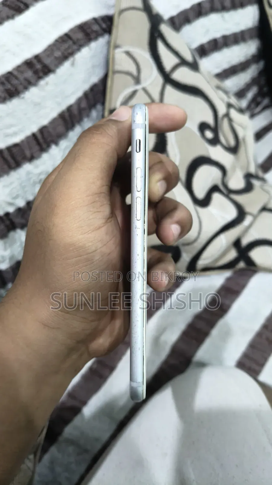 অ্যাপল আইফোন ৭ ৩২ জিবি গ্রে