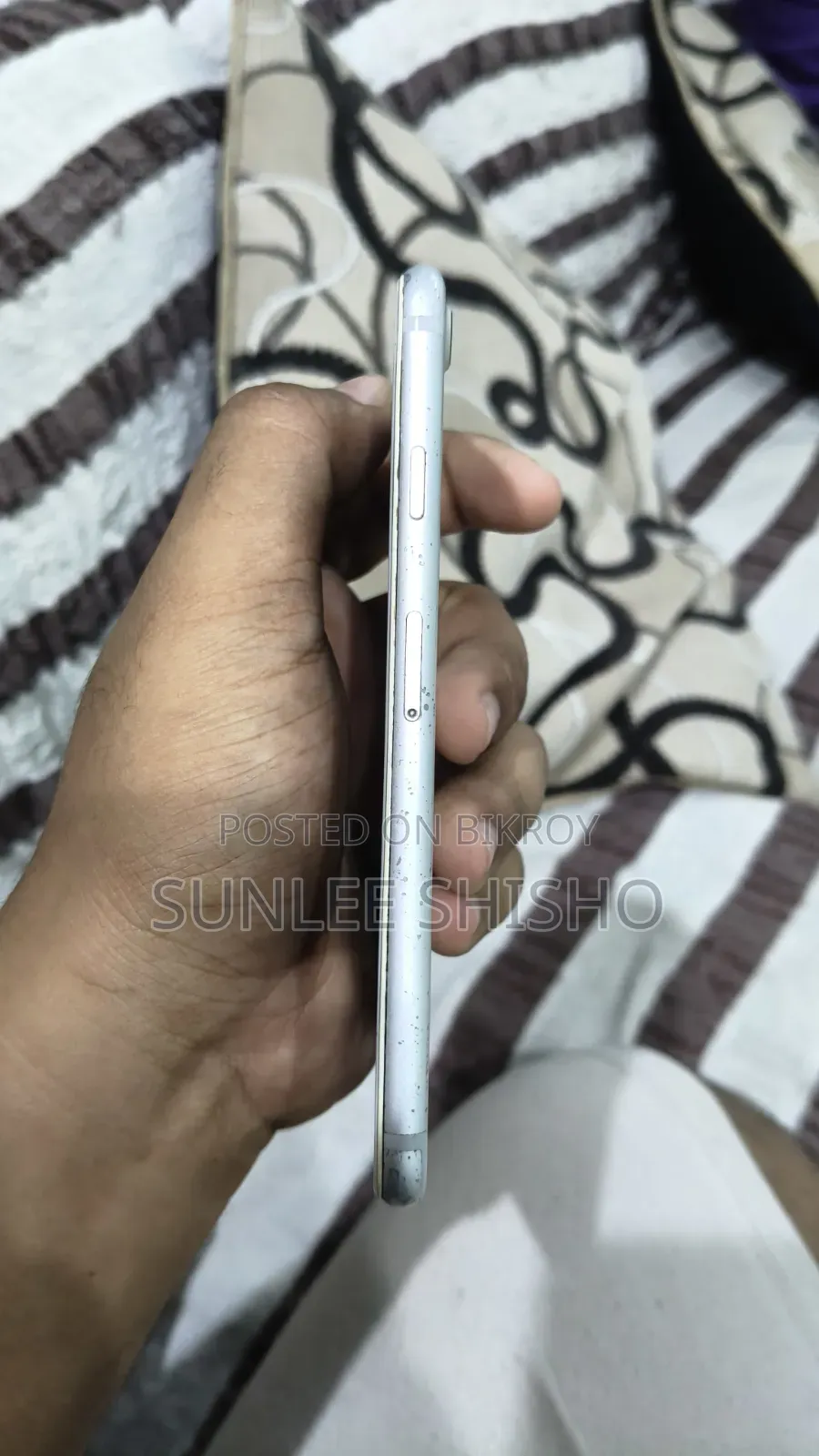 অ্যাপল আইফোন ৭ ৩২ জিবি গ্রে