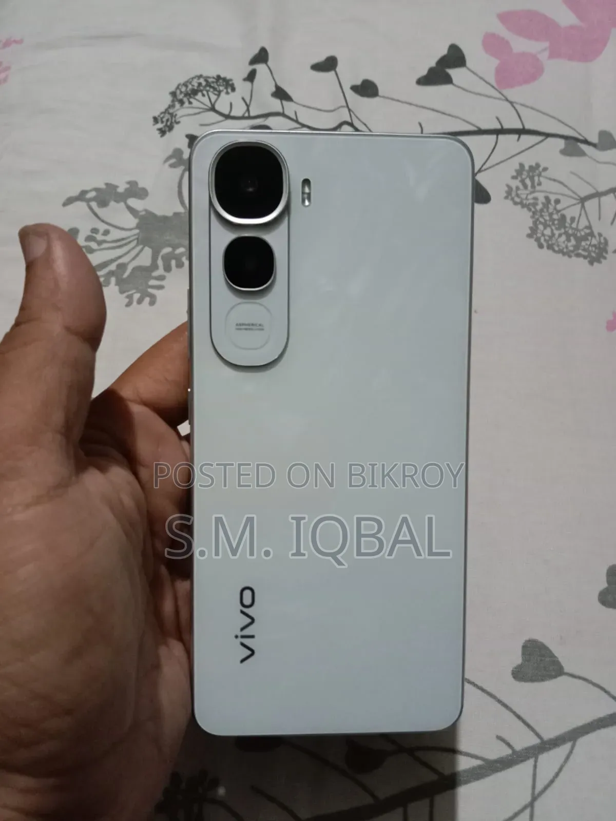 ভিভো ওয়াই৪০০ ২৫৬ জিবি হোয়াইট
