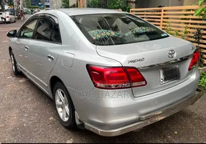 Toyota Premio 1.5 Front-Wheel Drive 2018 Silver