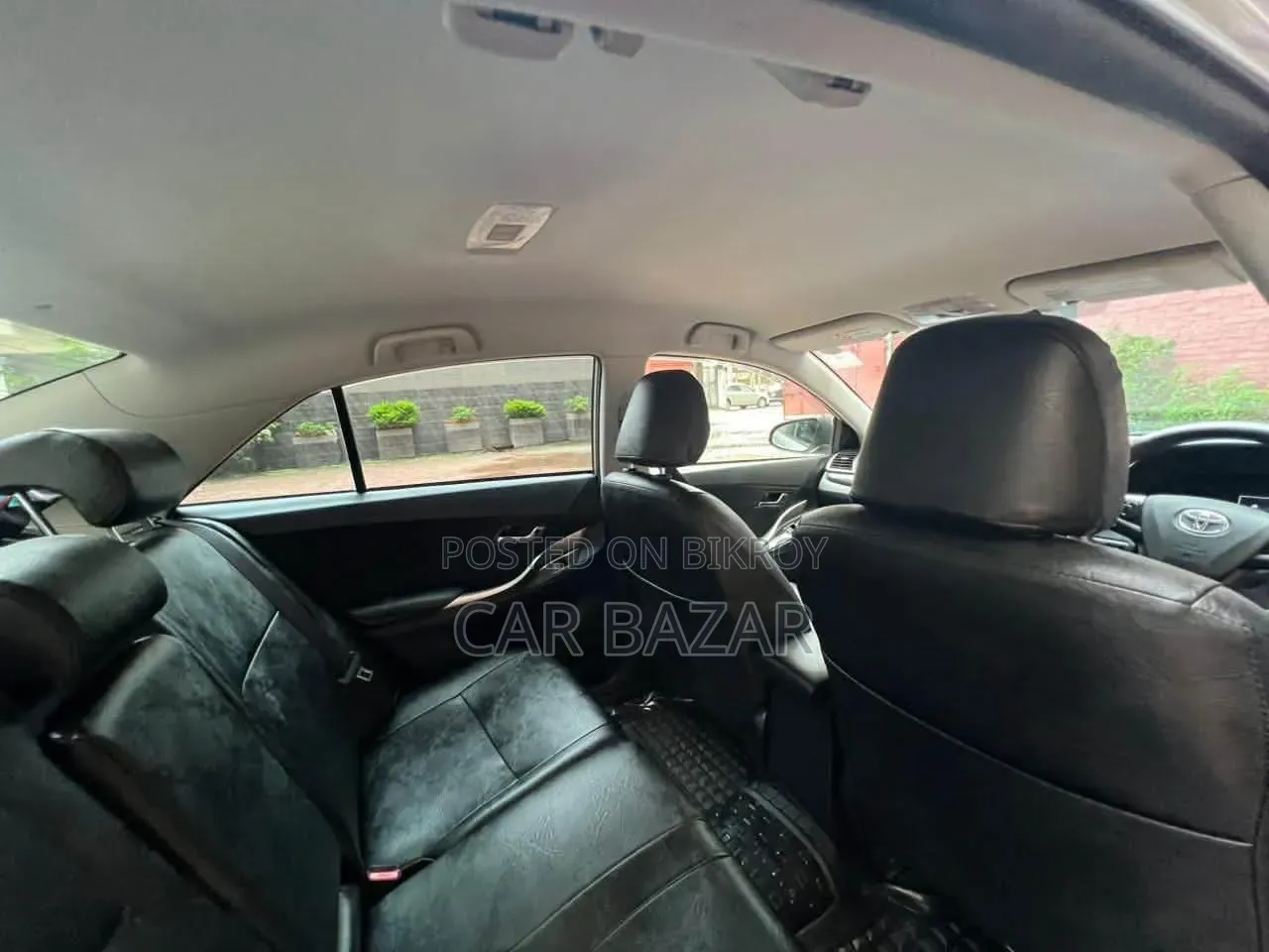 Toyota Premio 1.5 Front-Wheel Drive 2018 Silver