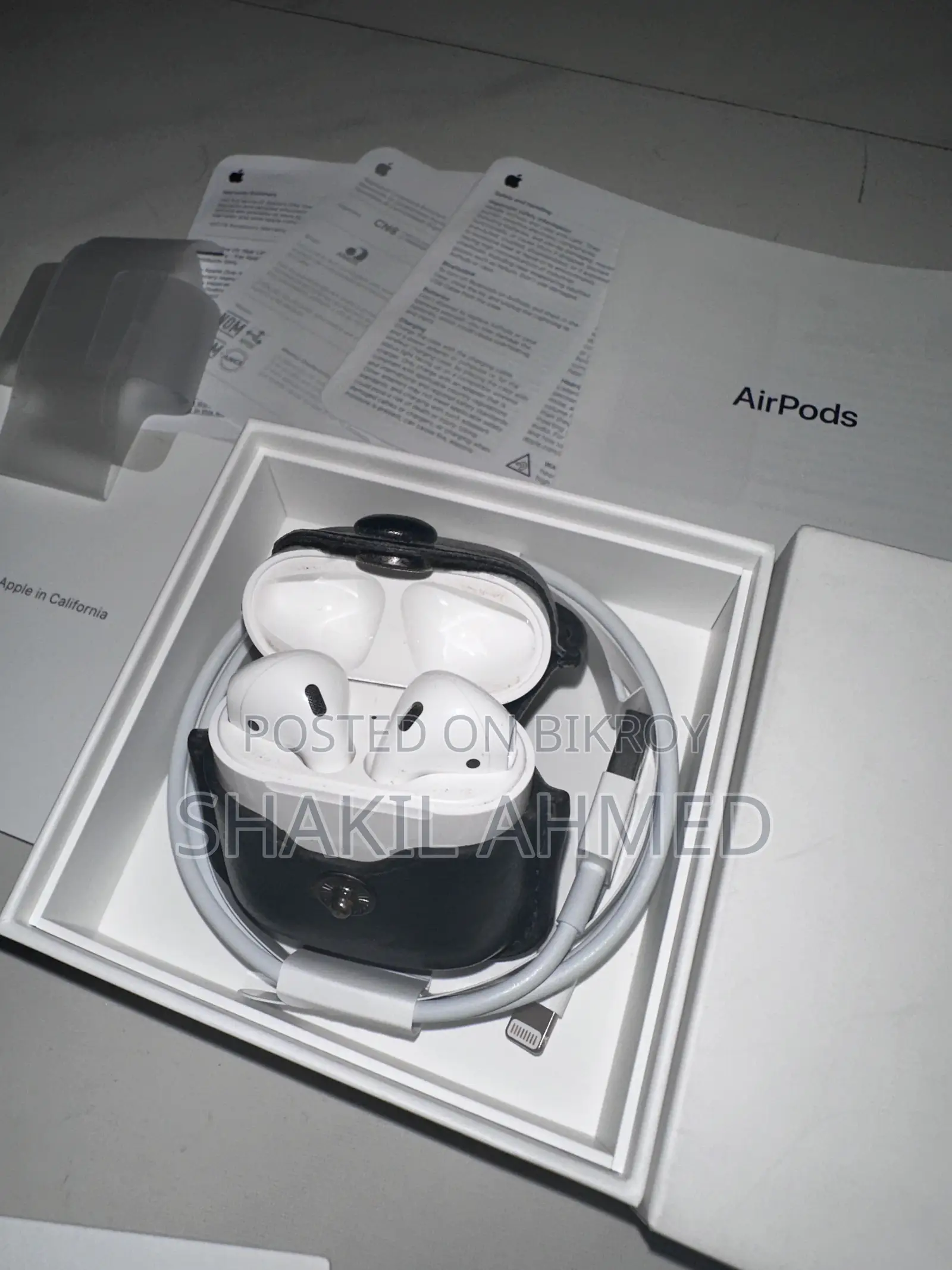 Original Apple AirPods (2nd Generation) – Full Box & Extras