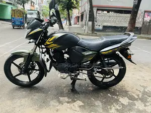 ইয়ামাহা স্যালুটো ১২৫ ২০২০ কালো