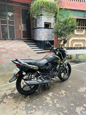 ইয়ামাহা স্যালুটো ১২৫ ২০২০ কালো