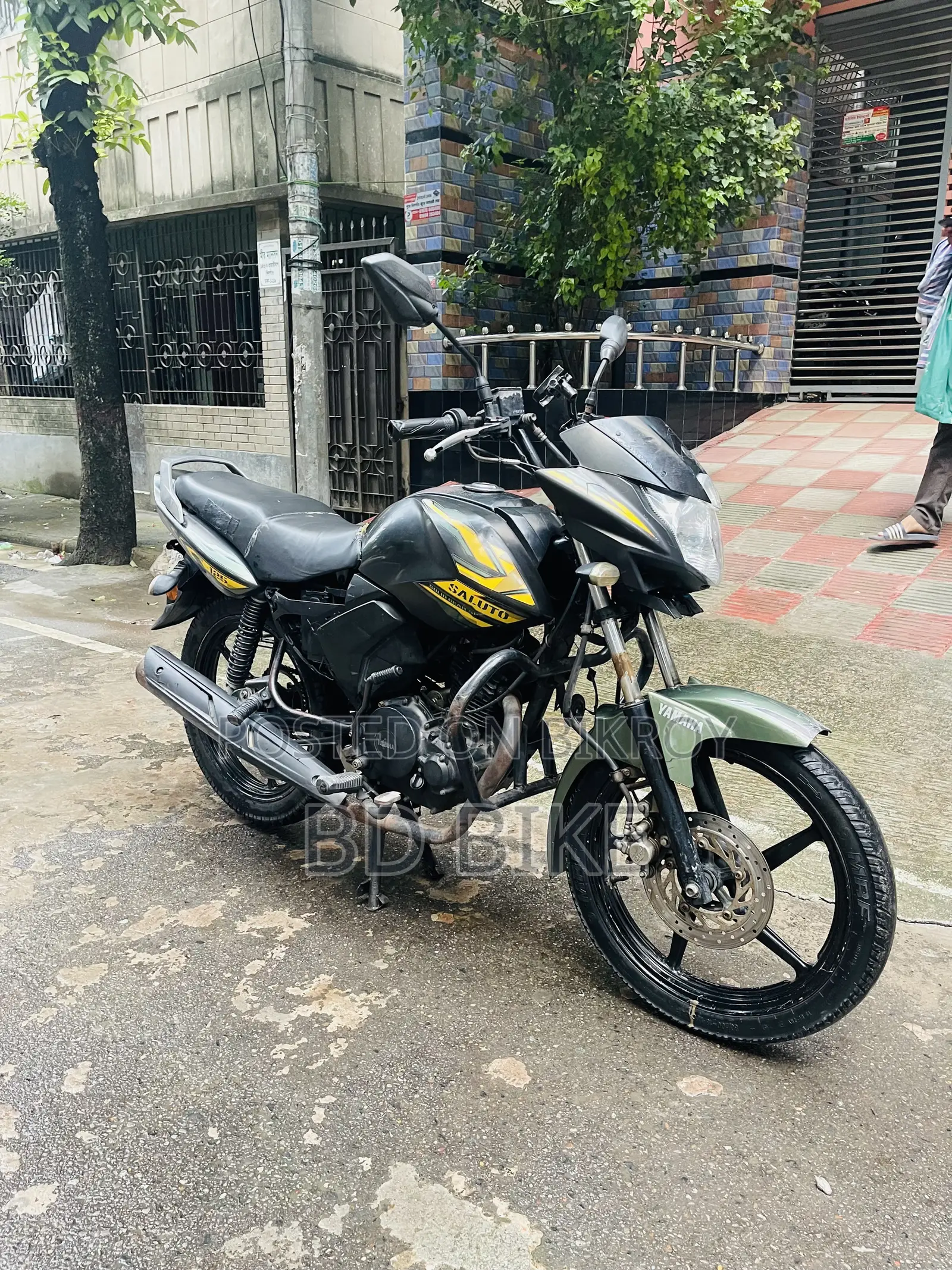 ইয়ামাহা স্যালুটো ১২৫ ২০২০ কালো