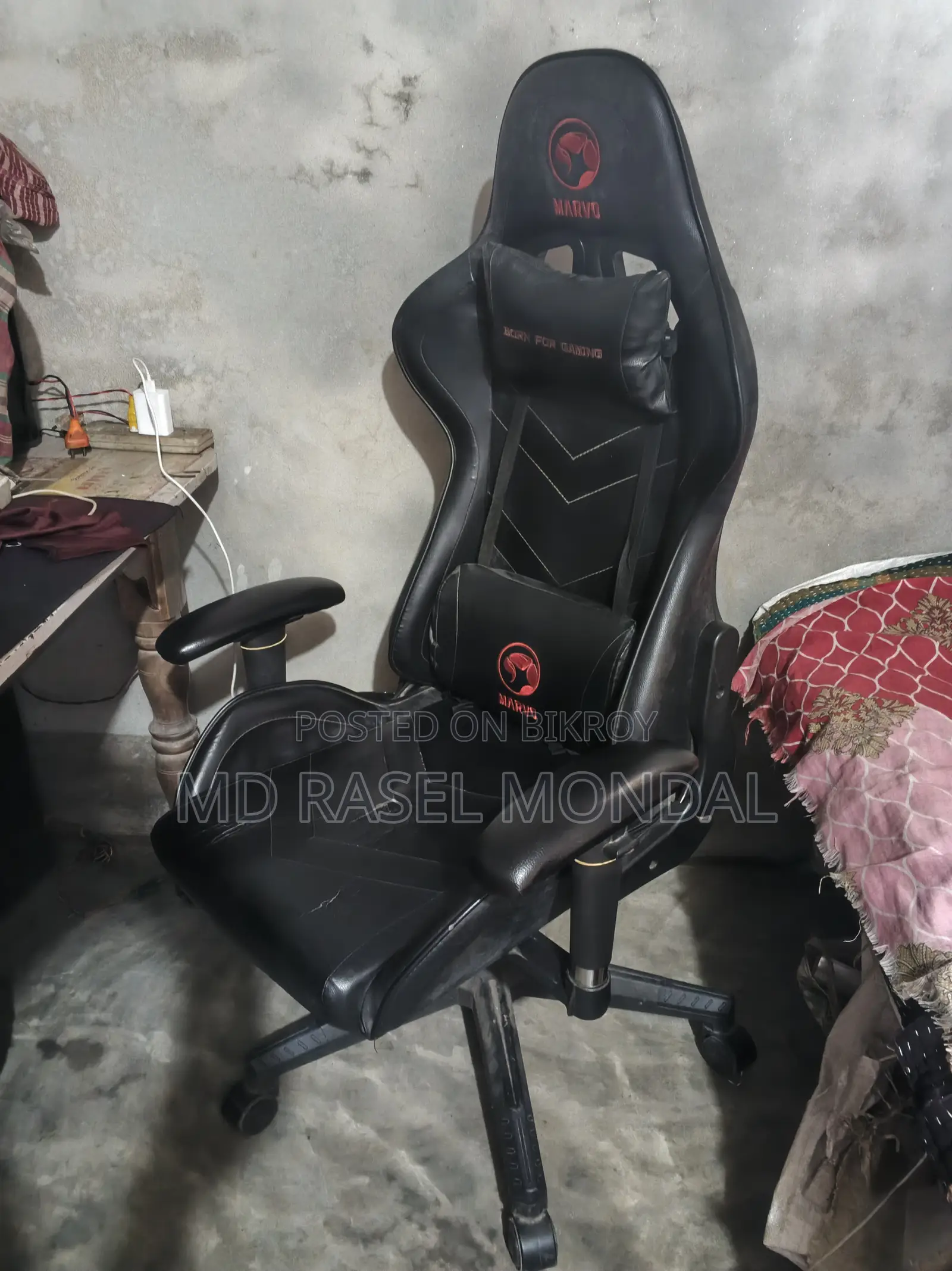 Gaming Chair (MARVO) Used but completely like new.