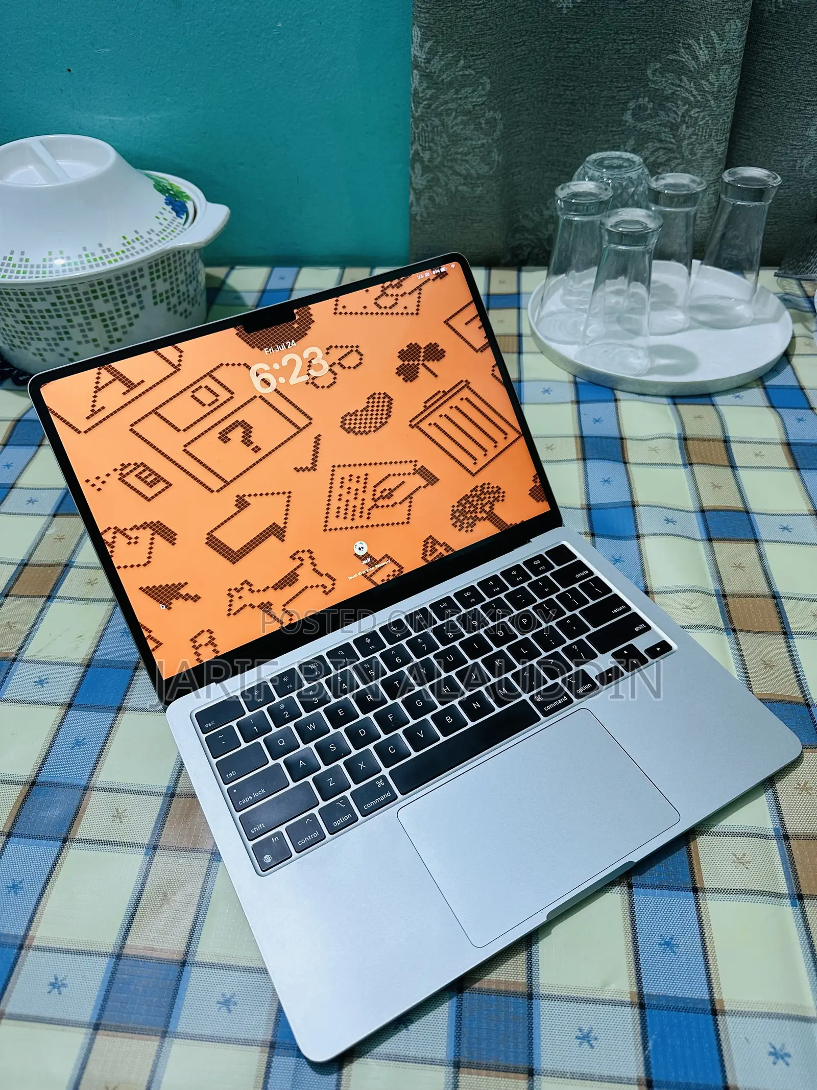 Laptop Apple MacBook Air 2022 M2 16GB Apple M2 SSD 256GB