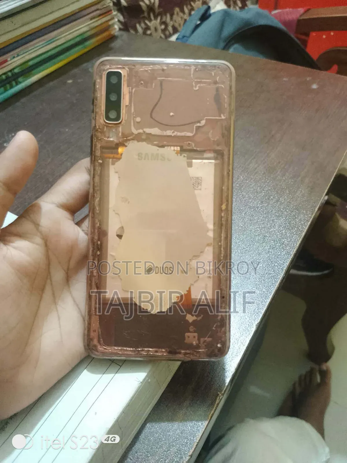 স্যামসাং গ্যালাক্সি এ৭ ১২৮ জিবি রোজ গোল্ড