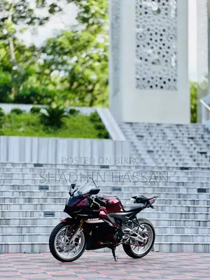 Yamaha R15 V3 2022 Silver
