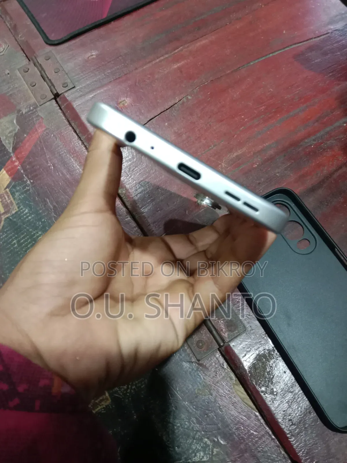 আইটেল সিটি ২০০ ১২৮ জিবি সিলভার