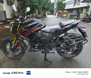 Honda Hornet 2.0 2025 Black