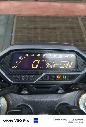 Honda Hornet 2.0 2025 Black