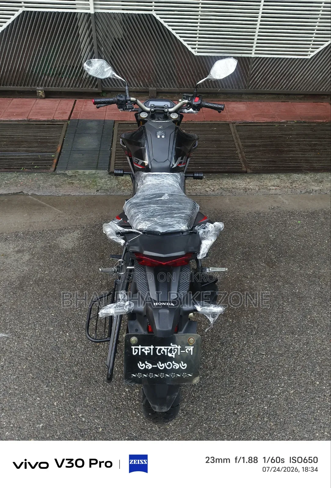 Honda Hornet 2.0 2025 Black