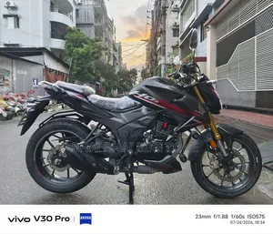 Honda Hornet 2.0 2025 Black