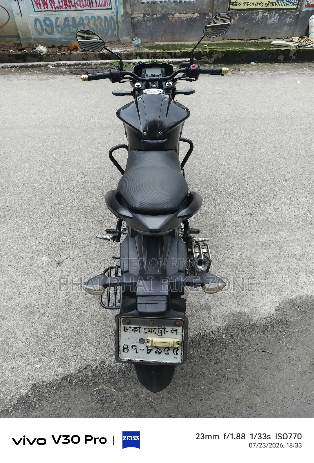 সুজুকি জিক্সার ২০২০ কালো
