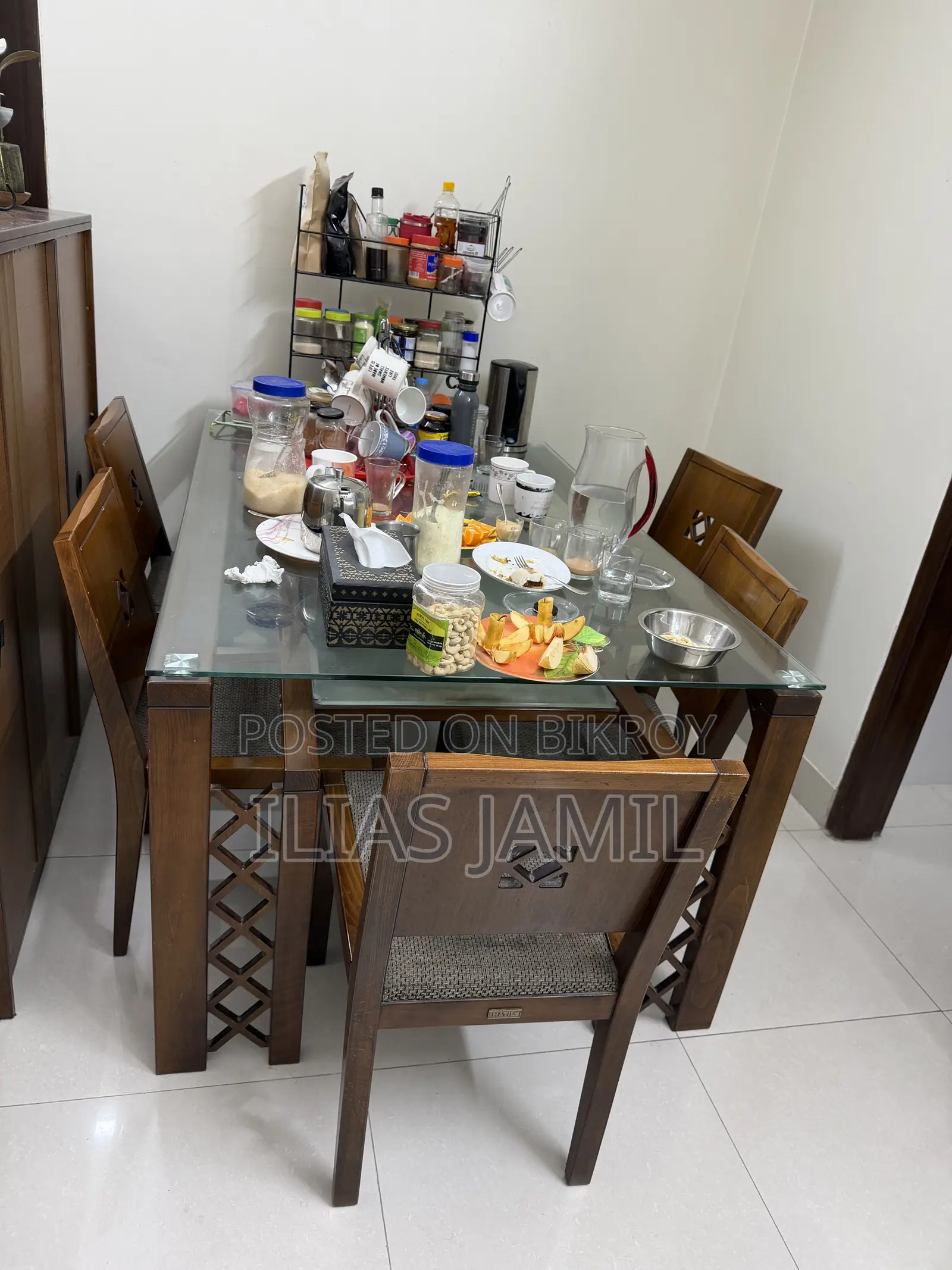 Hatil 6 Seater Dining Table