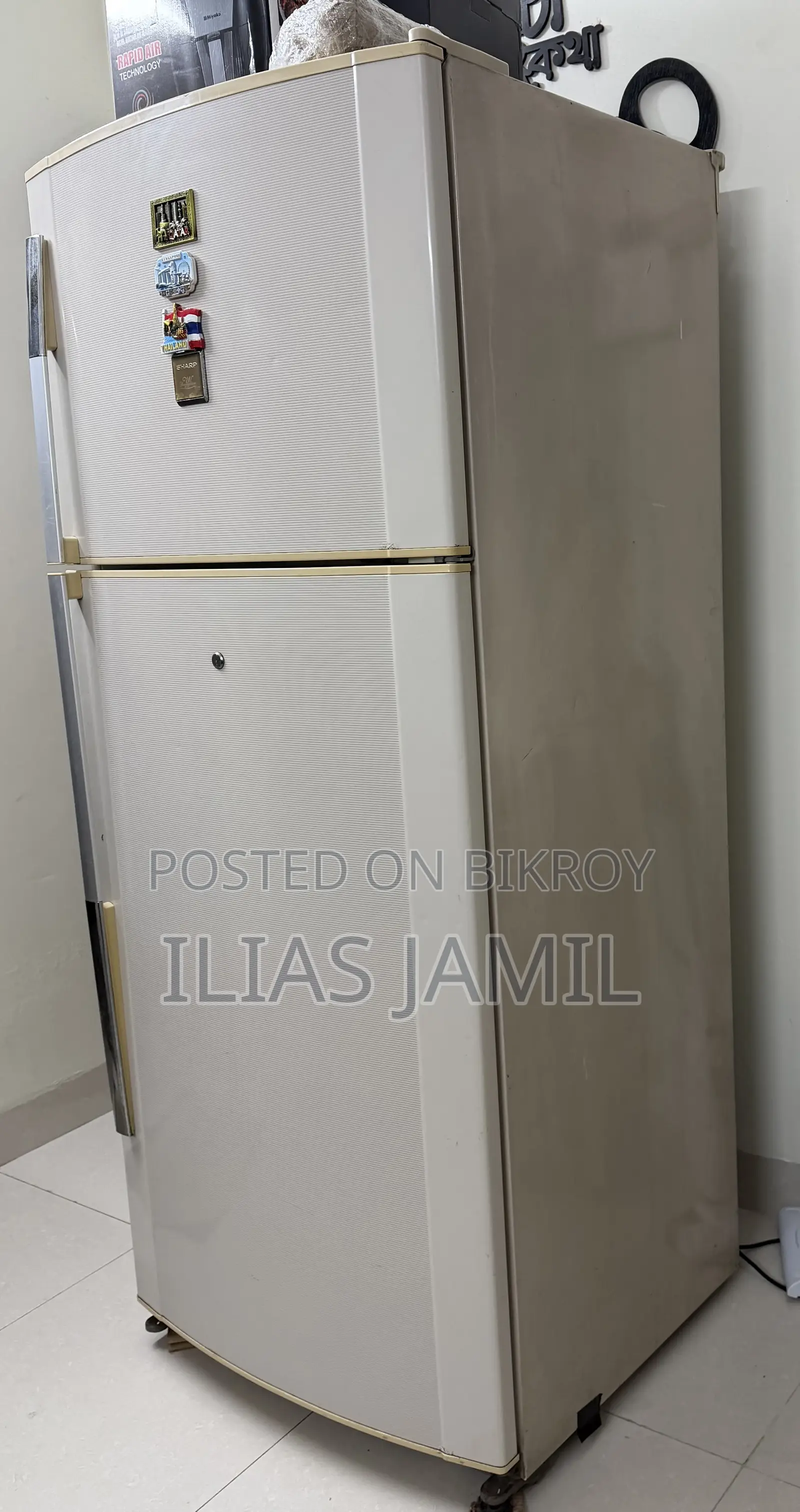 Sharp Fridge (Refrigerator)