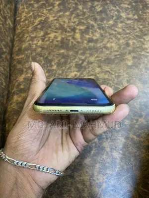 অ্যাপল আইফোন ১১ ১২৮ জিবি হলুদ