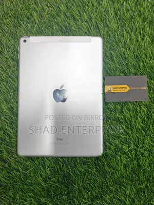 Apple 32 GB Silver