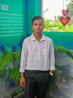 ফ্যাশন গ্যালারি শোরুমে কিছু স্টাফ লাগবে