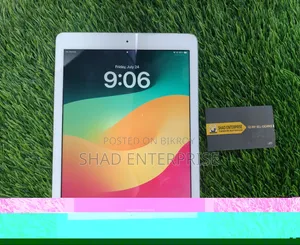 Apple iPad 9.7 32 GB Silver