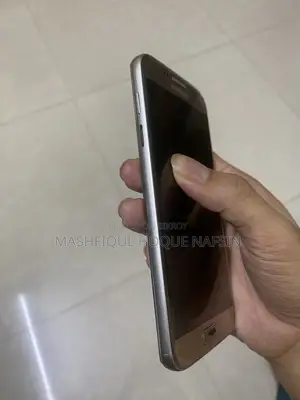 স্যামসাং গ্যালাক্সি এস৭ ৩২ জিবি গোল্ড