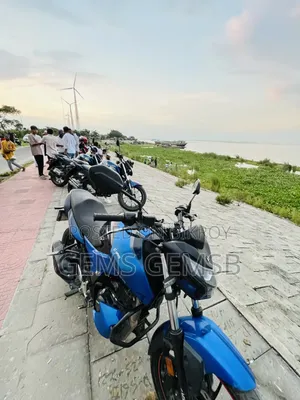 হিরো থ্রিলার ১৬০আর ২০২১ নীল