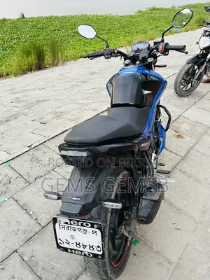 হিরো থ্রিলার ১৬০আর ২০২১ নীল
