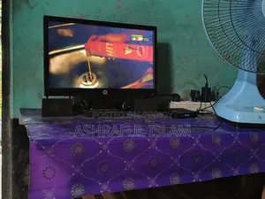 এইচপি ১৯.৫" মনিটর, অরজিনাল ক্লিয়ার ক্রিষ্টাল ডিসপ্লে।